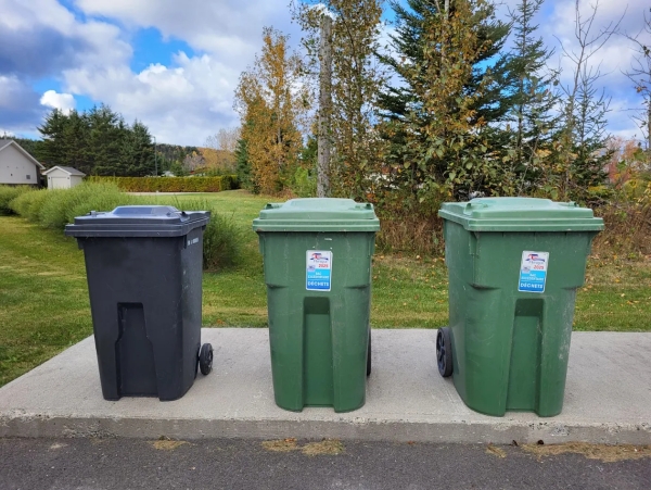 <h2>COMMUNIQUÉ - LA TARIFICATION INCITATIVE DES DÉCHETS ARRIVE DANS L’ENSEMBLE DE LA MATAPÉDIA ET DE LA MITIS DÈS LE 1ER JANVIER 2026</h2>
